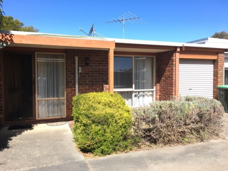 2/140 Geelong Road, Torquay VIC 3228