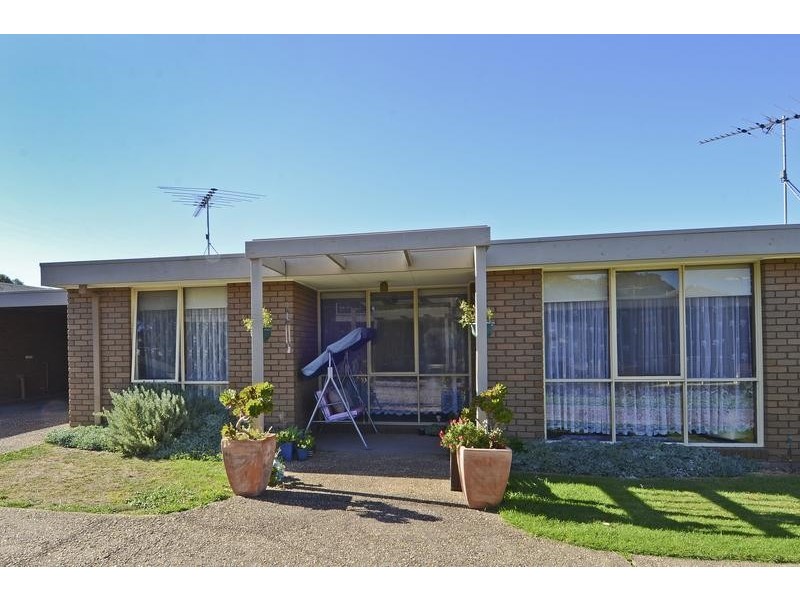 2/19 Beales Street, Torquay VIC 3228
