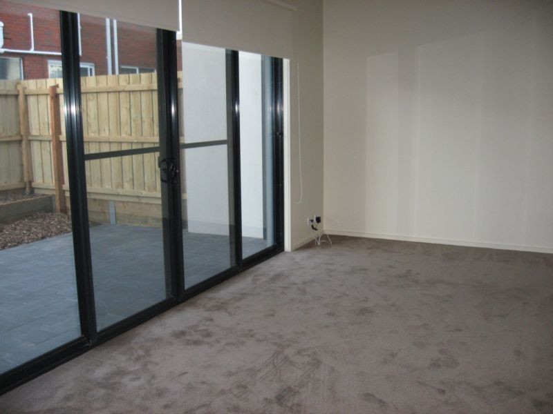 2/16 Hoylake Ave, Jan Juc VIC 3228