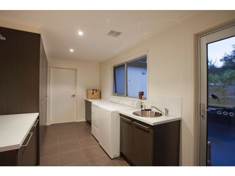 12 Sheoak Crt, Torquay VIC 3228