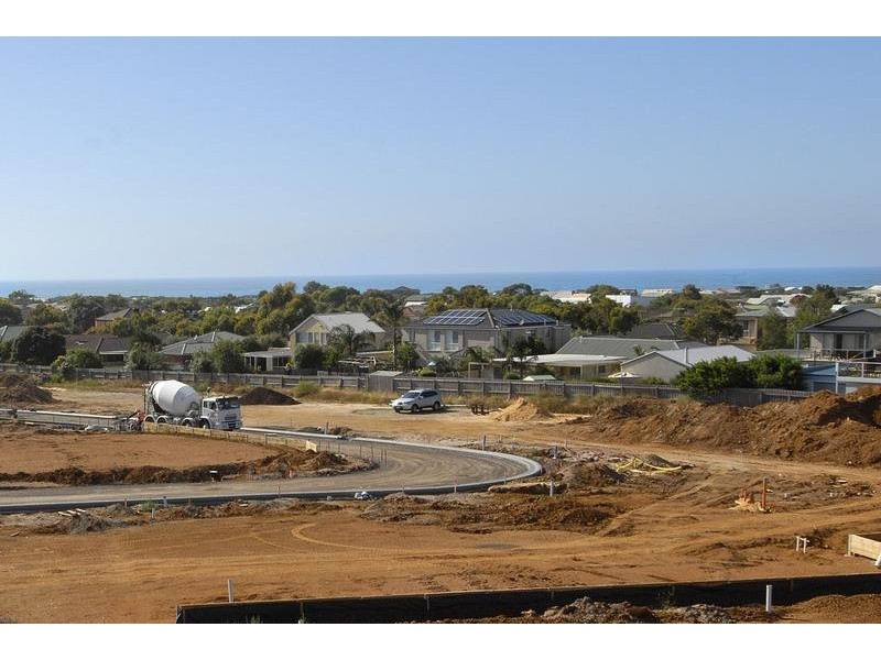 1 Wave Crescent, Torquay VIC 3228