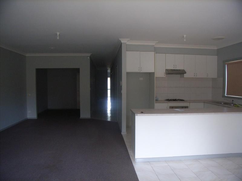 40 Loch Ard Drive, Torquay VIC 3228