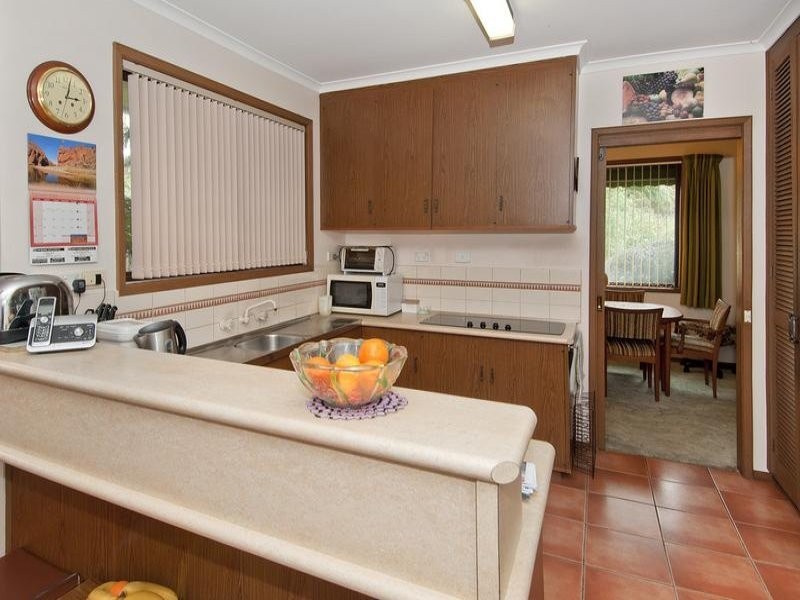 16 Sarabande Cres, Torquay VIC 3228