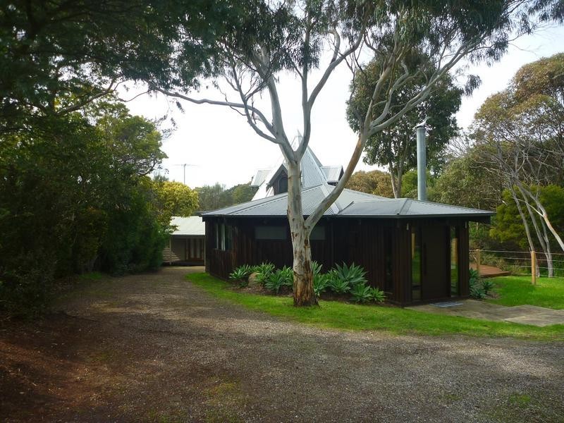 81 Torquay Boulevard, Jan Juc VIC 3228