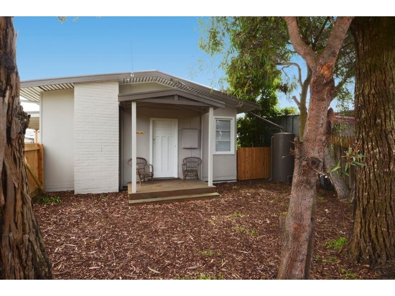 1/19 Henty Street, Torquay VIC 3228