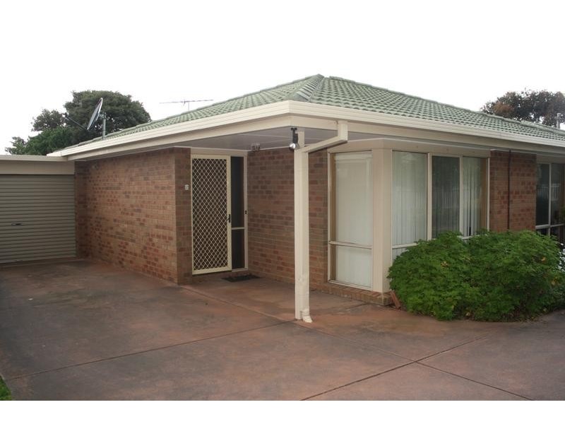 2/10 Boston Road, Torquay VIC 3228