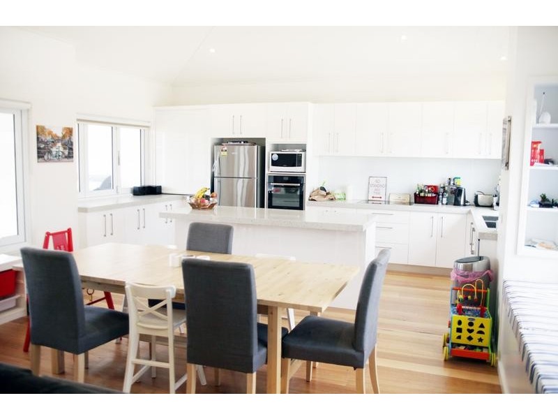 44a Zeally Bay Rd, Torquay VIC 3228