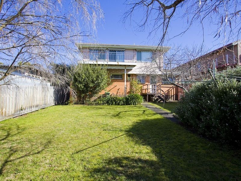 12 Follett Street, Torquay VIC 3228
