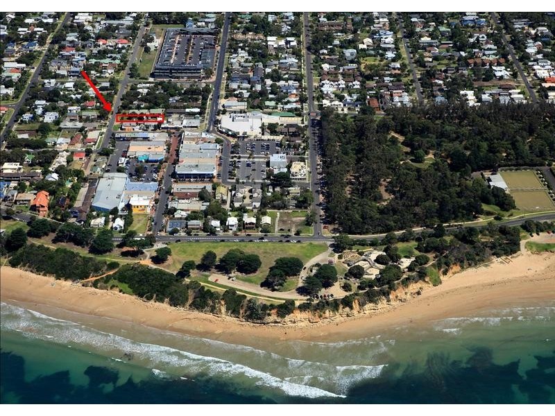8 Boston Road, Torquay VIC 3228