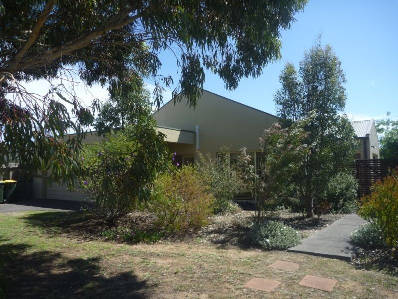 20 Norfolk Boulevard, Torquay VIC 3228