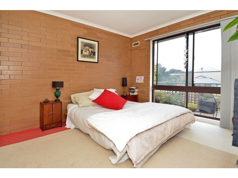 2/2A Anderson Street, Torquay VIC 3228