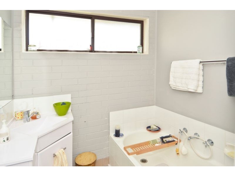 2/2A Anderson Street, Torquay VIC 3228