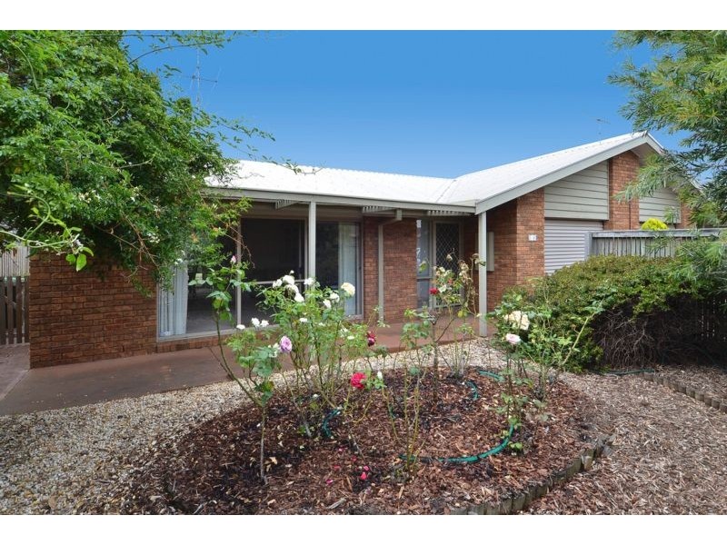 1/16 Golden Beach Way, Torquay VIC 3228