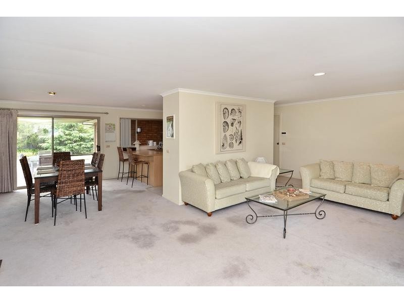 1/16 Golden Beach Way, Torquay VIC 3228