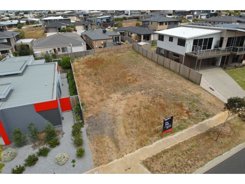 7 Onshore Drive, Torquay VIC 3228