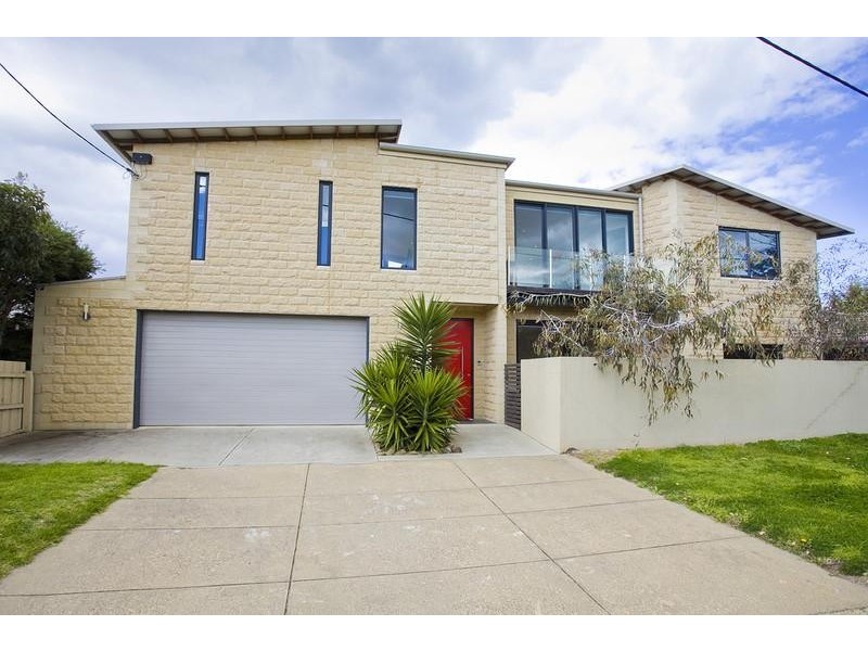 18A Felix Crescent, Torquay VIC 3228