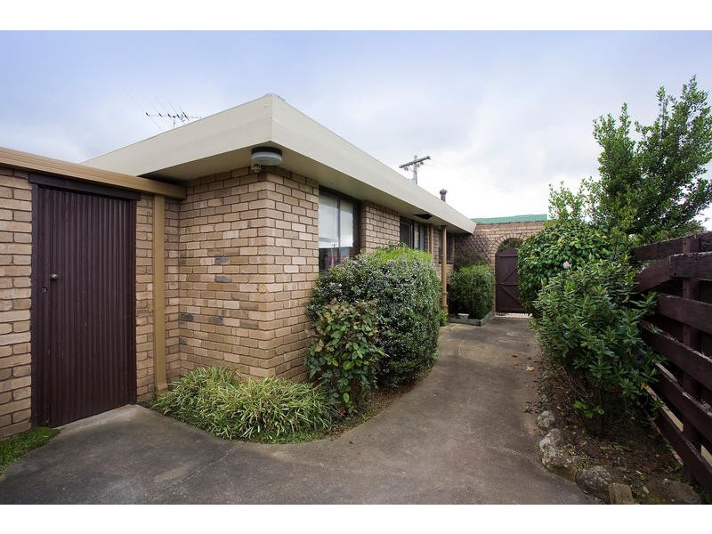 4/13-15 Pride Street, Torquay VIC 3228