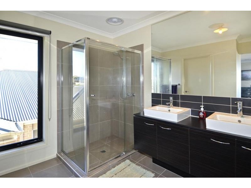 68 Centreside Drive, Torquay VIC 3228