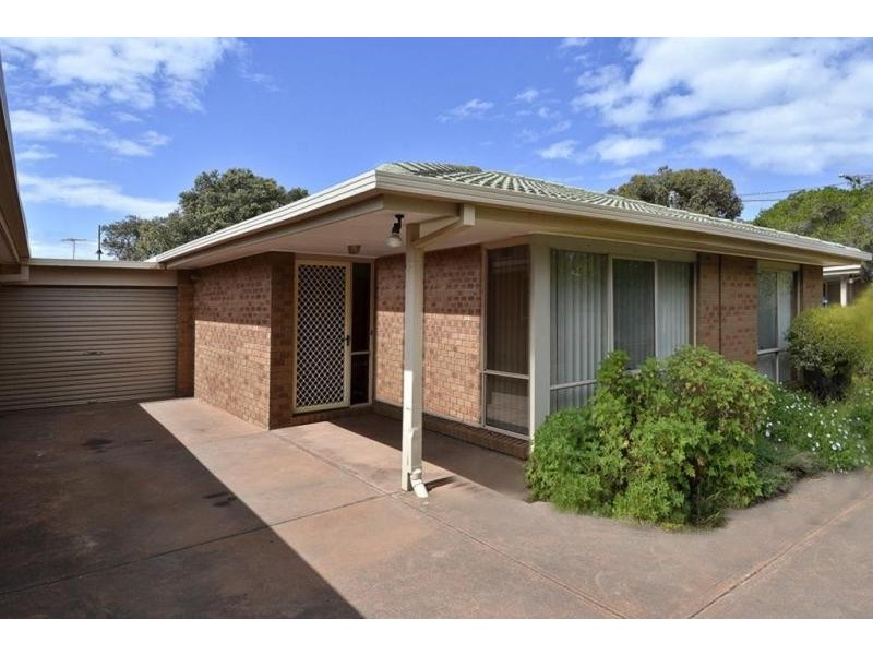 2/10 Boston Road, Torquay VIC 3228