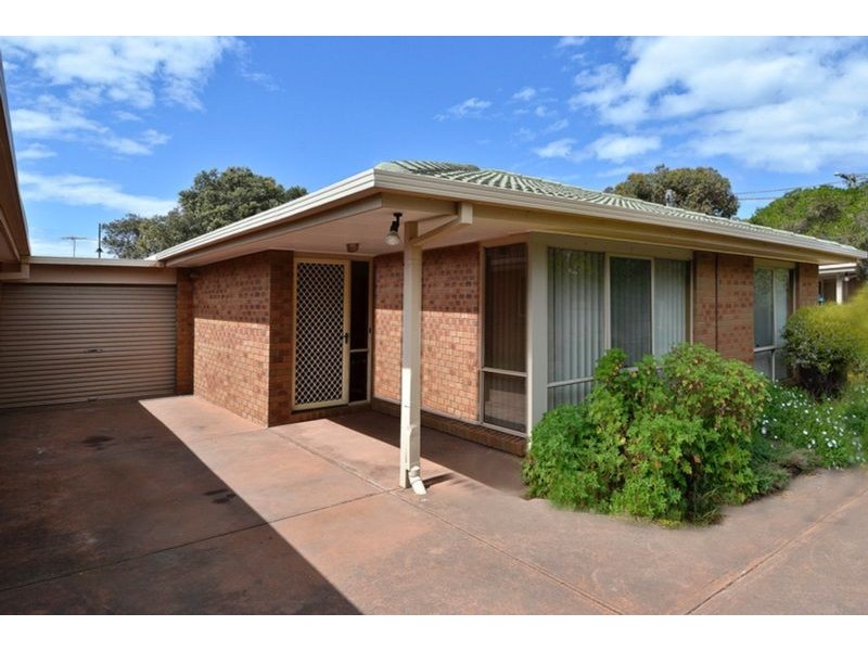 2/10 Boston Road, Torquay VIC 3228