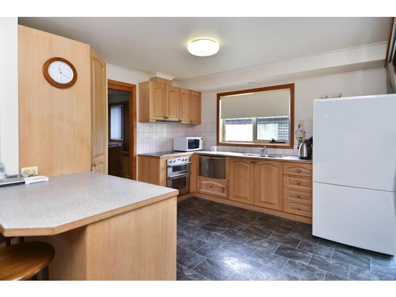 3/10 Boston Road, Torquay VIC 3228