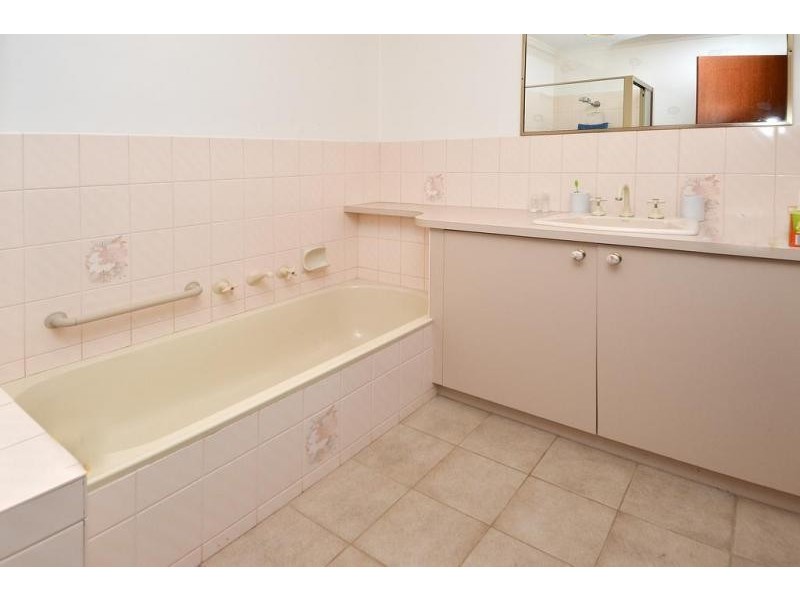 1/15 Beales Street, Torquay VIC 3228