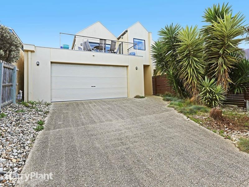19 Pomora Avenue, Torquay VIC 3228