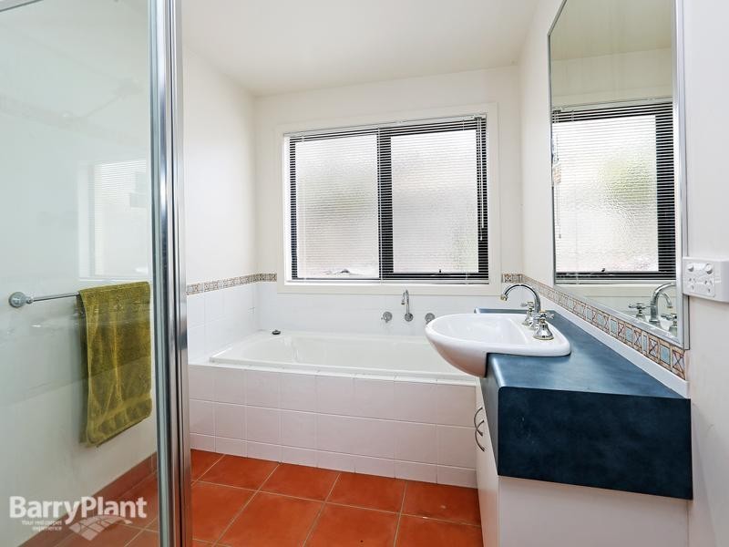 19 Pomora Avenue, Torquay VIC 3228