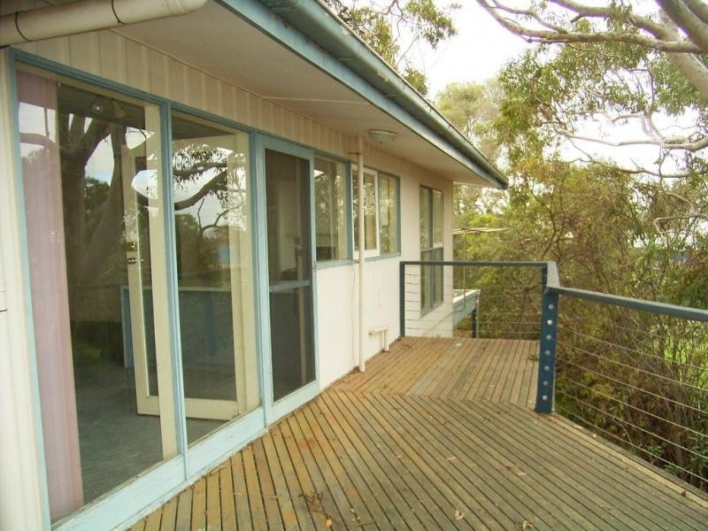 2/34 Spring St, Torquay VIC 3228