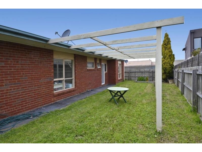 2//17 Colina Court, Torquay VIC 3228