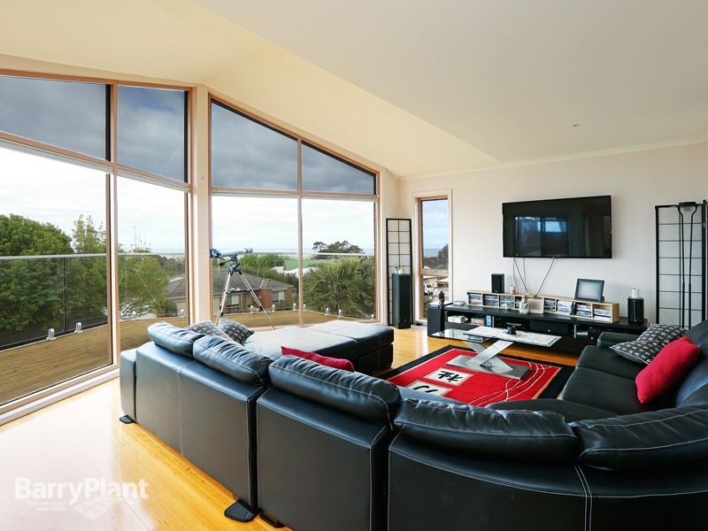 4 The Mews, Torquay VIC 3228