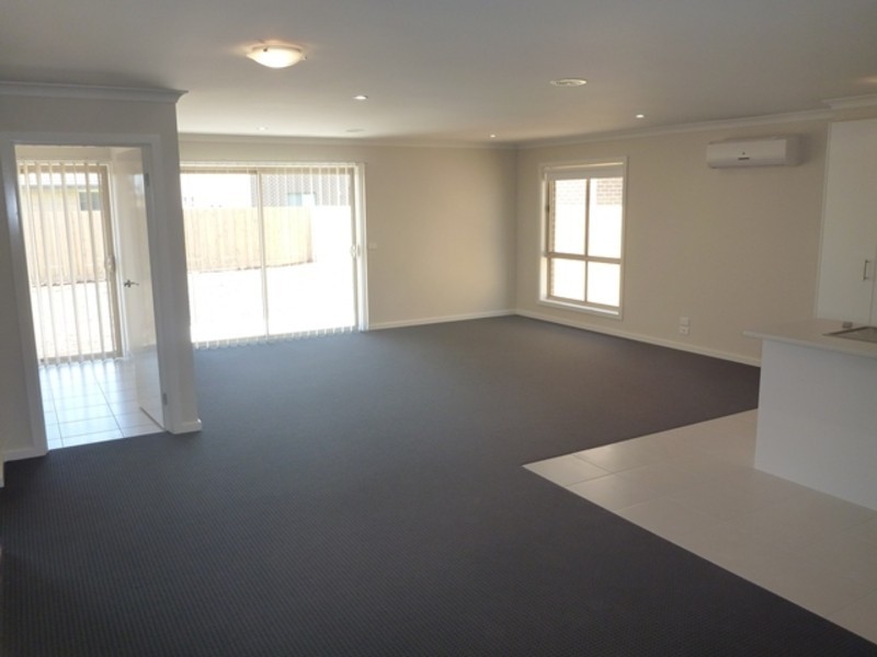 10 Daybreak Avenue, Connewarre VIC 3227