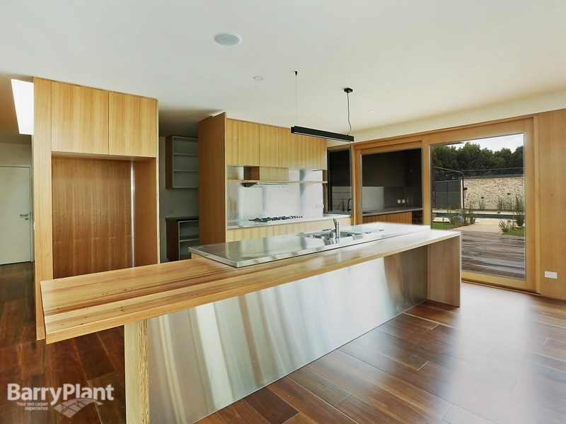 16 Ocean Acres Drive, Torquay VIC 3228