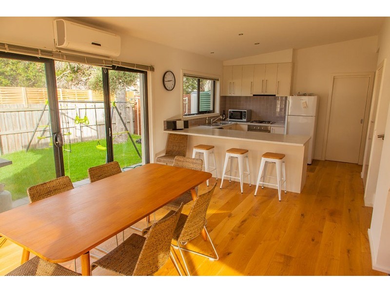 2/23-25 Boston Road, Torquay VIC 3228