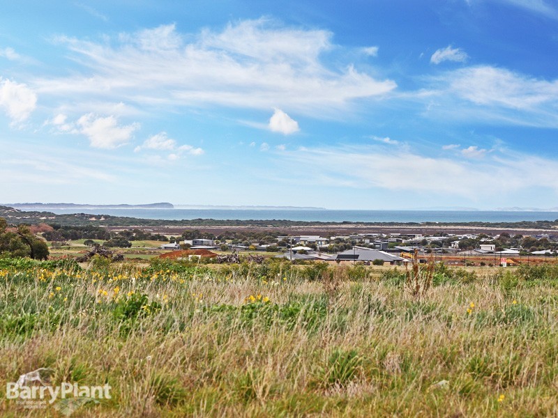 221 Fischer Street, Torquay VIC 3228