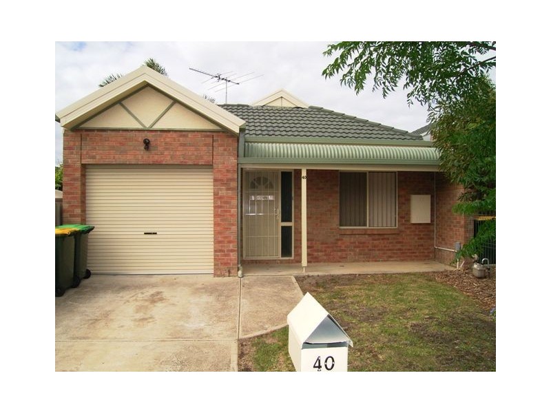 40 Loch Ard Drive, Torquay VIC 3228