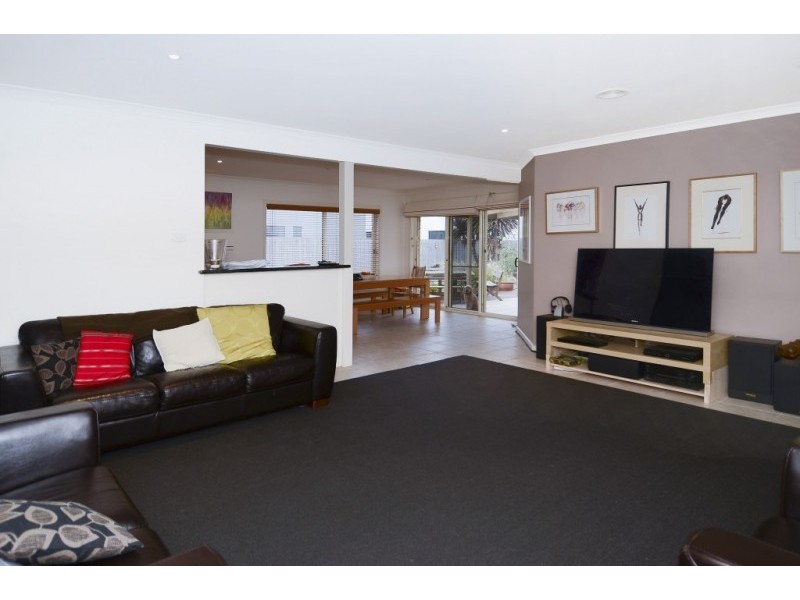 38 Norfolk Boulevard, Torquay VIC 3228