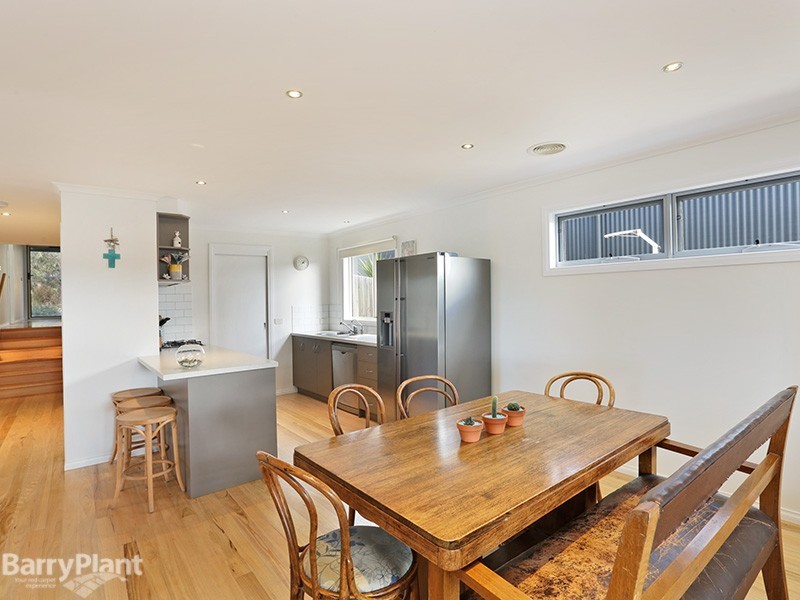 16 Danawa Drive, Torquay VIC 3228