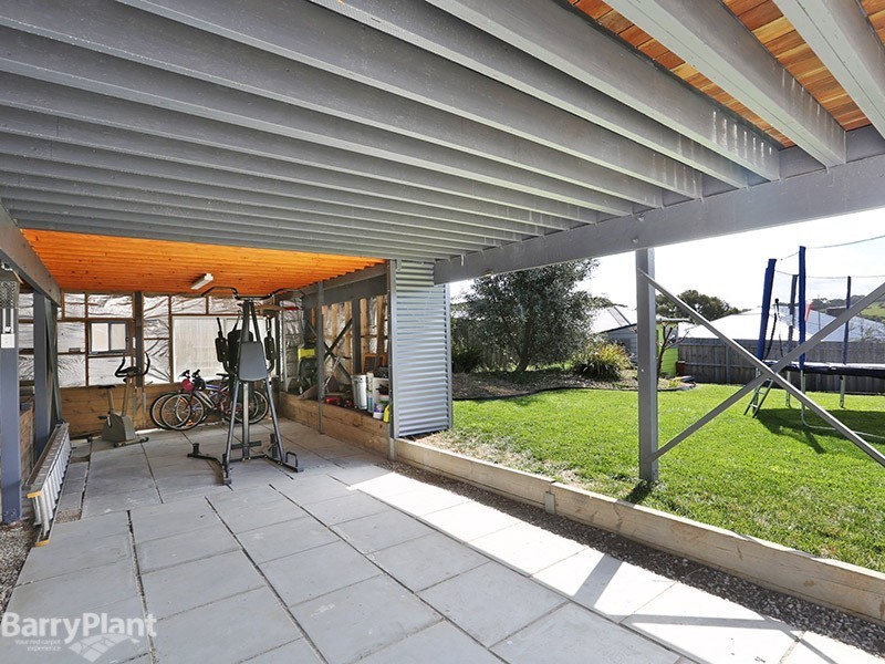 16 Danawa Drive, Torquay VIC 3228