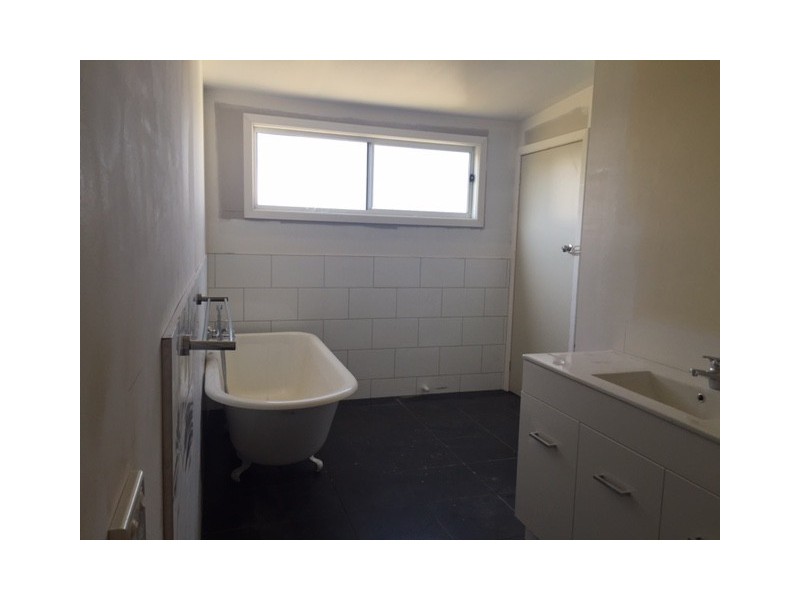 Cnr Dickens and Williams Road, Mount Duneed VIC 3216