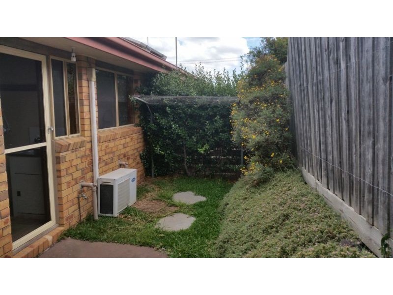 3/8 Geelong Road, Torquay VIC 3228