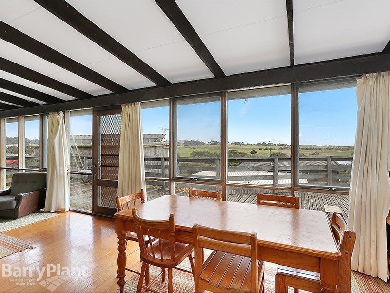 16 Sandwich Avenue, Jan Juc VIC 3228