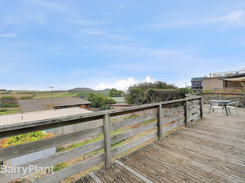 16 Sandwich Avenue, Jan Juc VIC 3228