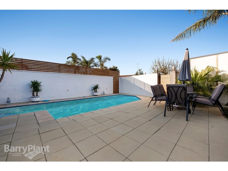 2/2 Golden Beach Way, Torquay VIC 3228