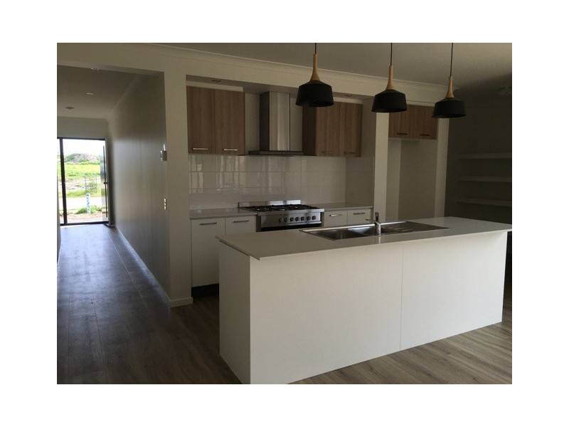 33 Mirri Drive, Torquay VIC 3228