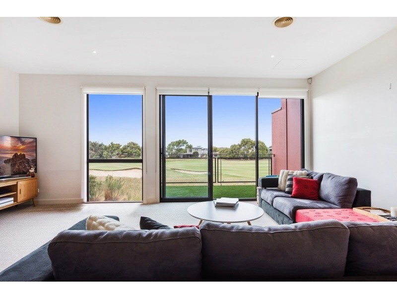 12 Shore Place, Torquay VIC 3228