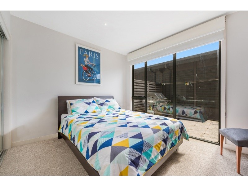 12 Shore Place, Torquay VIC 3228