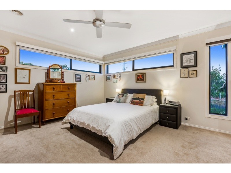 147 Coombes Road, Torquay VIC 3228