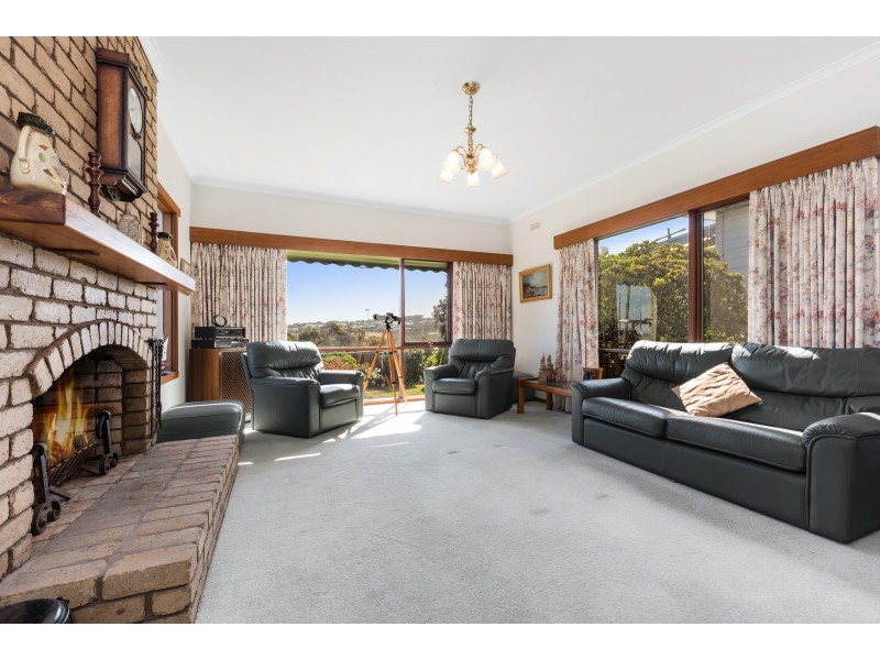 14 Geelong Road, Torquay VIC 3228