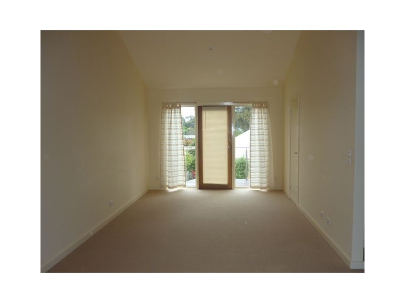 2/19 Felix Crescent, Torquay VIC 3228